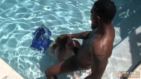 MajorHotwife - Deepthroat Pool Session - Christie Wett, Rome Major