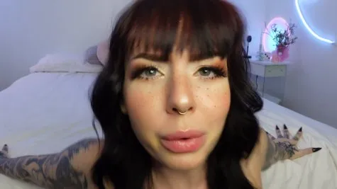 Scarlett Cummings - Face It Cuck Moaning
